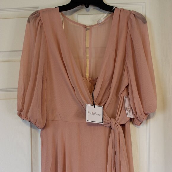 Premier Amour Blush A-Line Bridesmaid Dress | Size 10 Short Sleeve V-Neck - Picture 1 of 4